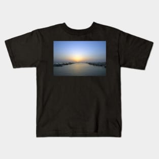 marina sunset Kids T-Shirt